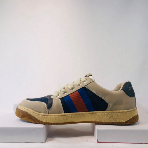 ブランド激安靴背面デザイン